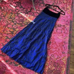 2000’s blue and black velvet prom dress